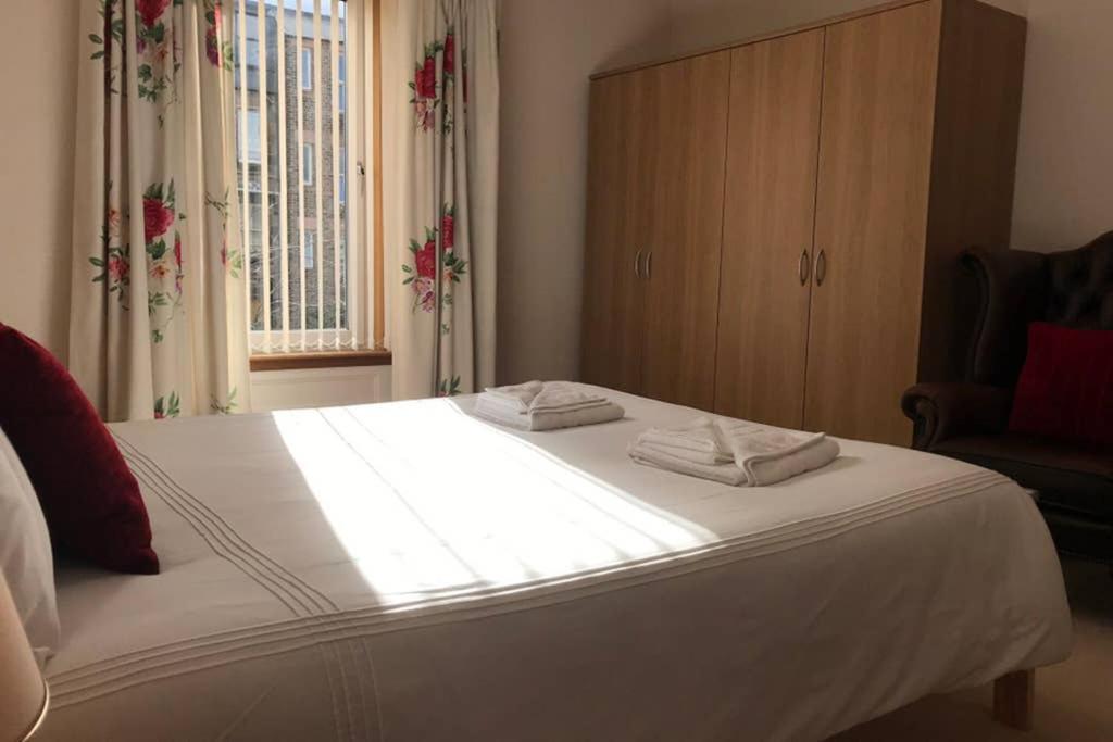 2 Catherines City Cottage Пърт Екстериор снимка
